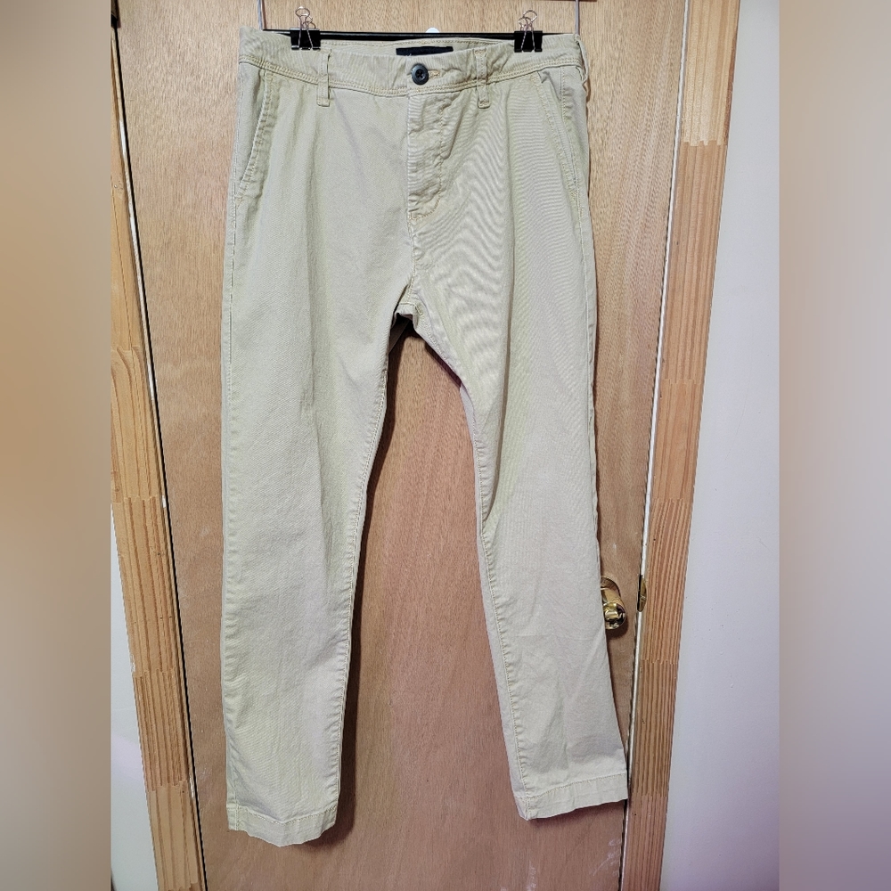 Aeropostale Skinny Khaki Pants